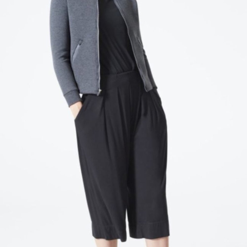NWT MPG Sport Jersey Pant - Pendant Wide Leg Pleated Crop in Black - Picture 5 of 8